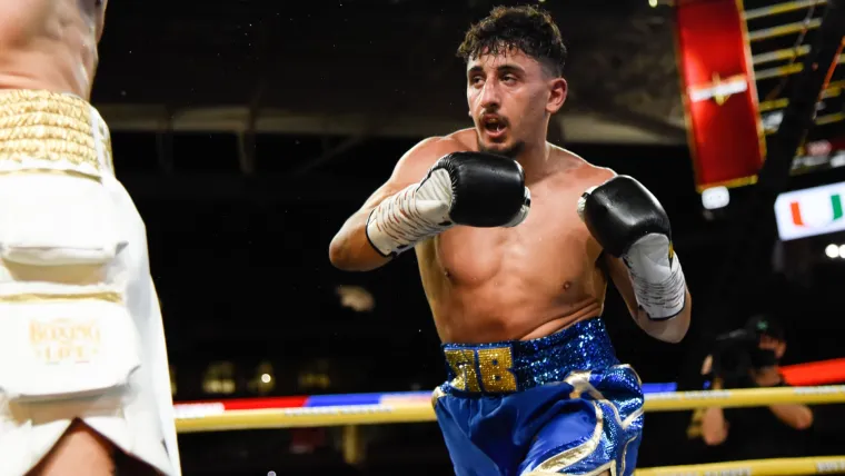 AnEsonGib Menang TKO Atas Austin McBroom di Turnamen Kingpyn