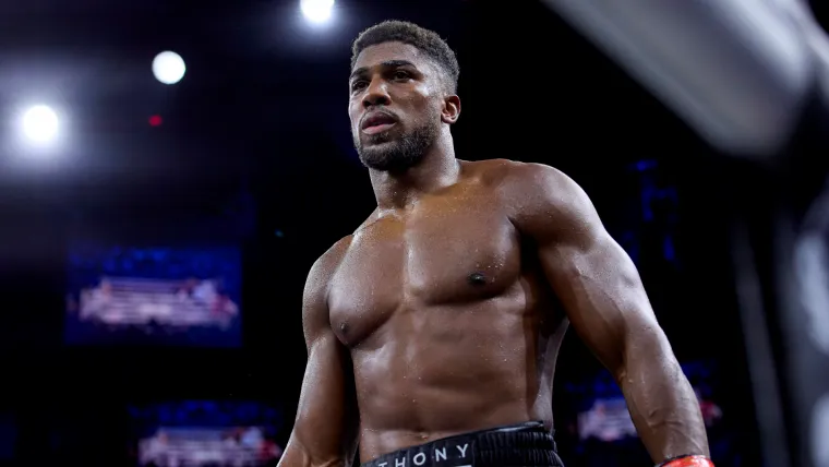 Anthony Joshua petinju kelas berat asal Inggris bersiap menghadapi pertarungan berikutnya