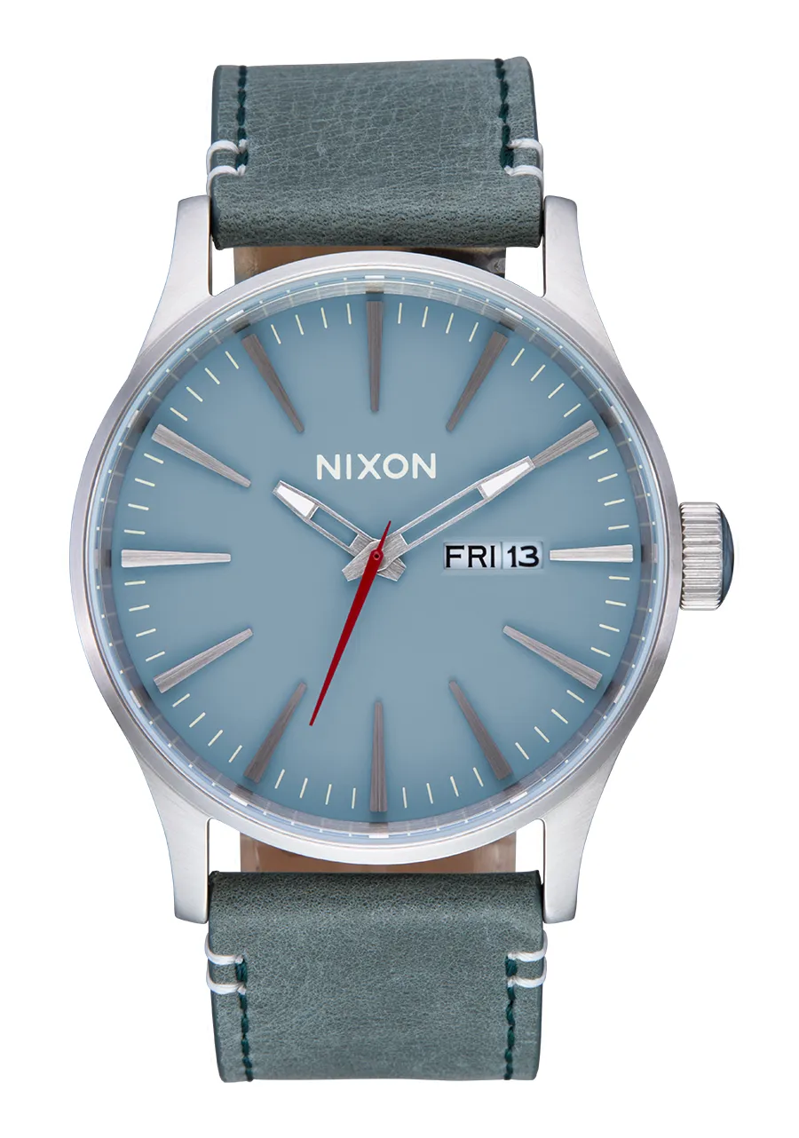 Jam Tangan Analog Pria Nixon Sentry Leather Silver Blue