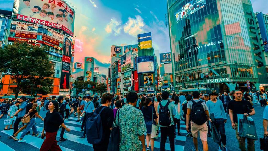 Paspor turis asing dengan visa kunjungan wisata menuju ke negara Japan