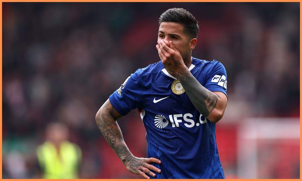 Enzo Fernandez saat membela Chelsea di kompetisi Premier League