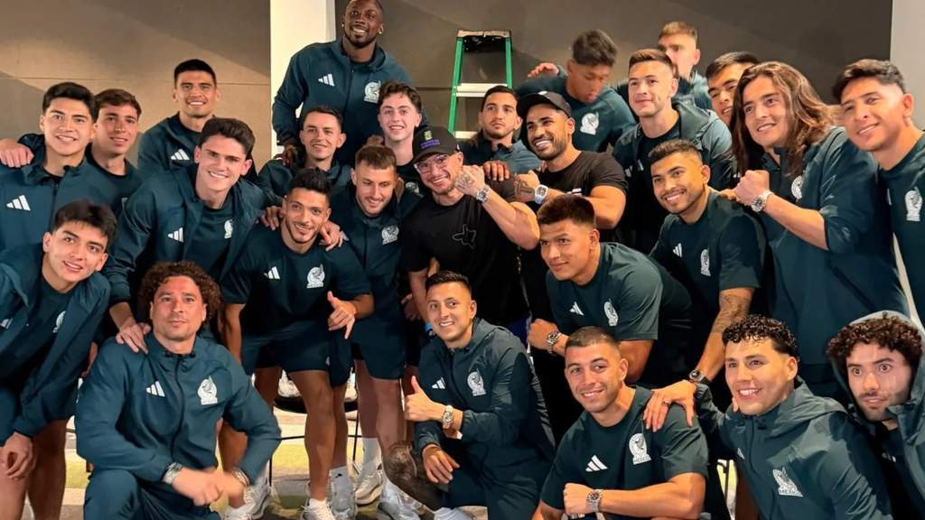Pemain Timnas Mexico Kembalikan Rolex 1 Juta Dolar dari SteveWillDoIt