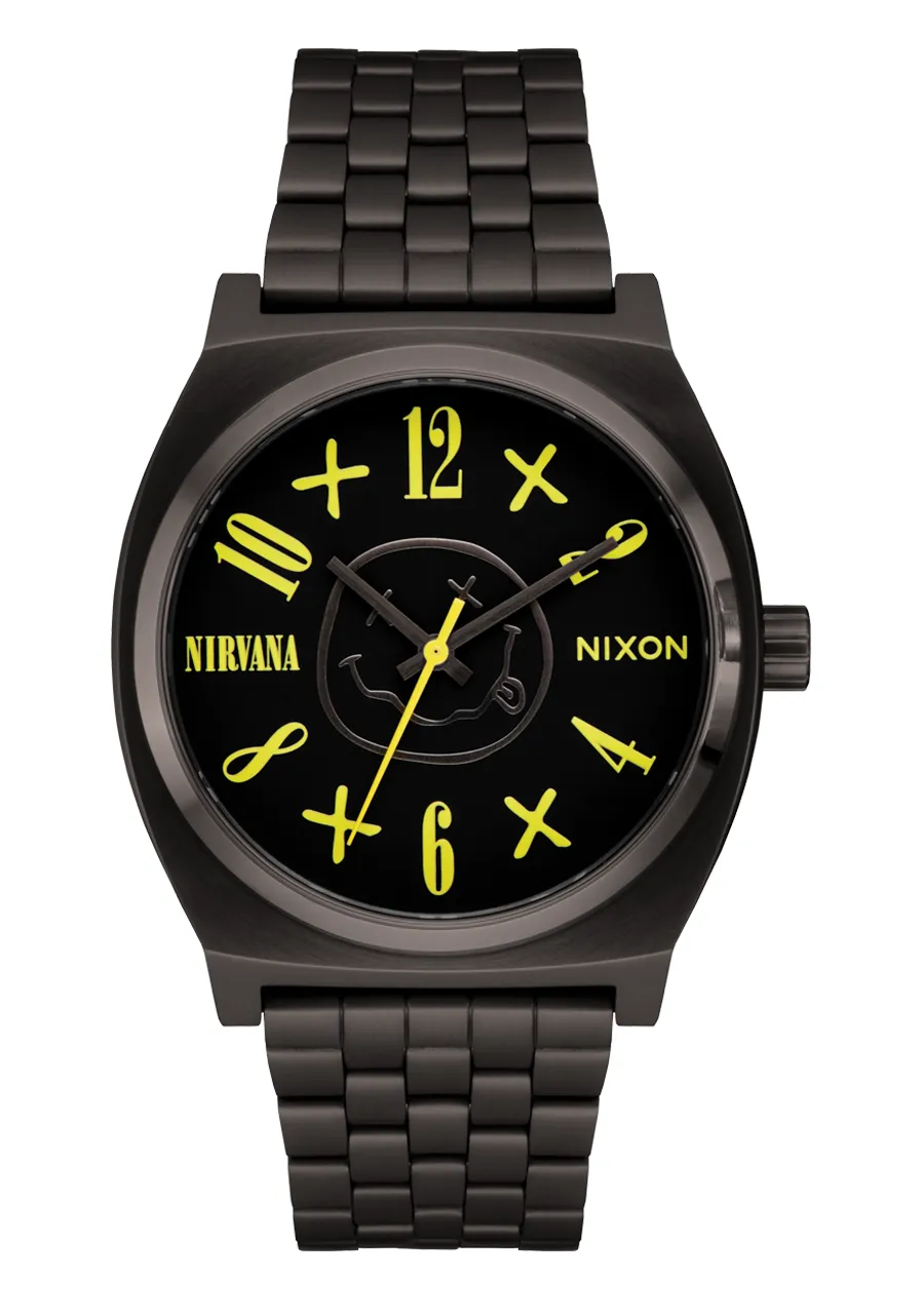 Jam tangan Nirvana Time Teller Black Smiley Face latar belakang hitam