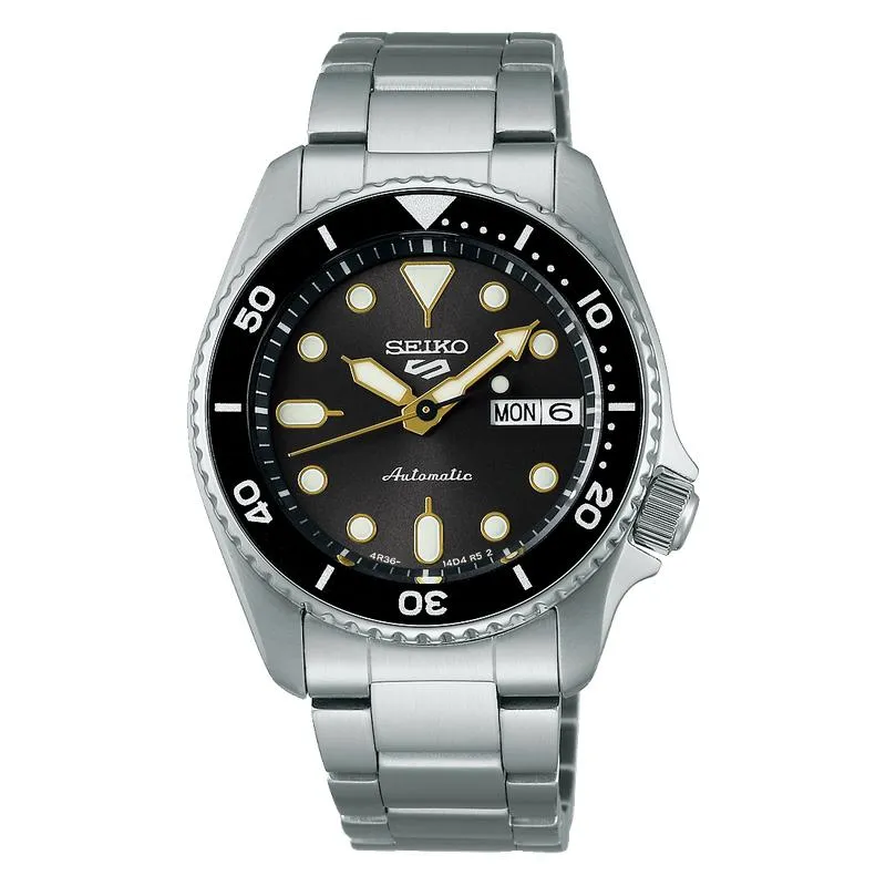 Seiko 5 Sports SKX Street Stonewash Automatic Watch dengan dial urban grey di Joy368